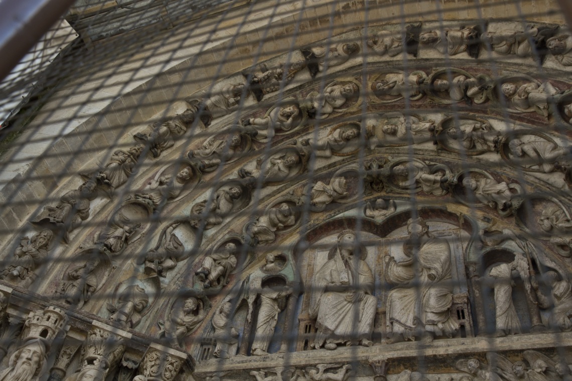 Portail de Notre-Dame de la cathédrale de Senlis. Photo André Lange-Médart.